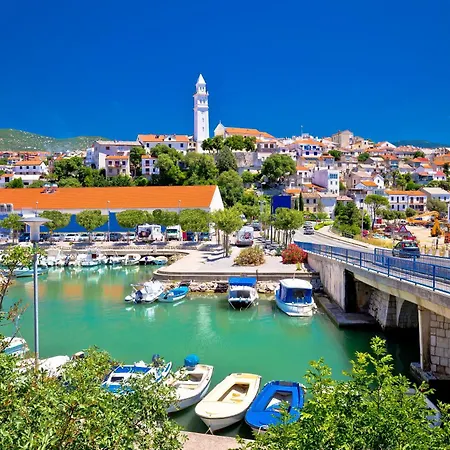 Pool House Old Town - Happy Feriehus *