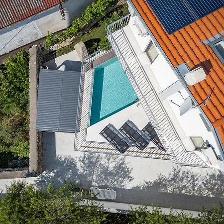 Feriehus Pool House Old Town - Happy *